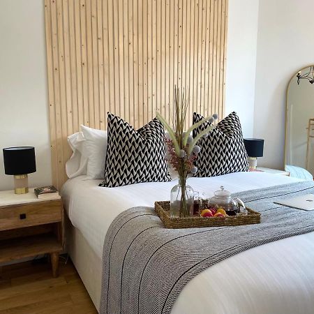Stylish & Chic Central Apartment With Hot Tub Perth Extérieur photo